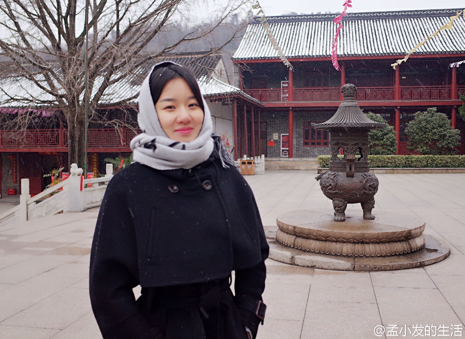 孟非女儿苹果孟星亚18岁生日晒照片 温婉清丽颜值高(组图)