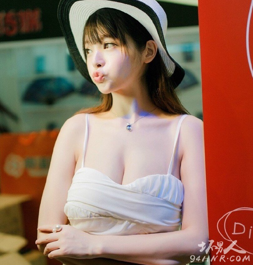 湖南艺术职业学院校花李玲个人资料微博 李玲性感写真图片