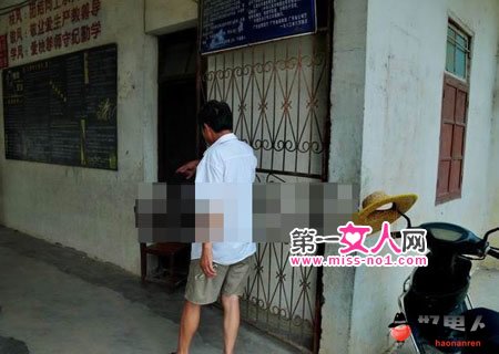 网曝56岁禽兽教师奸淫多名小学女生