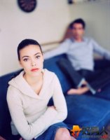 男人“例假期”的6个表现：易怒 抽闷烟