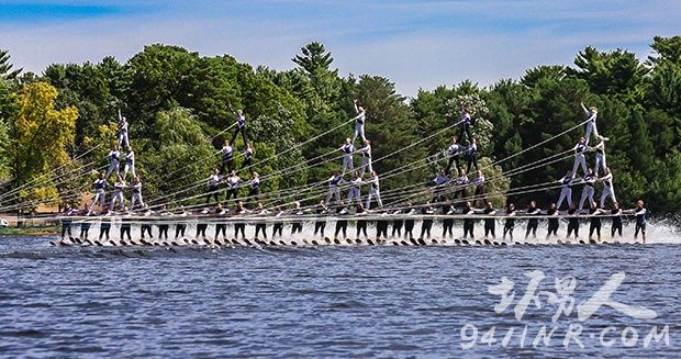 largest-human-waterskiiing-pyramid-current-record-holders_tcm25-399579_tcm32-400101