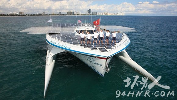 Largest_solar_powered_boat_main_tcm25-20041