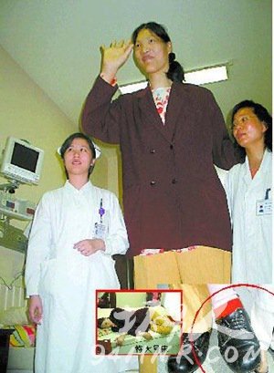 女巨人姚德芬